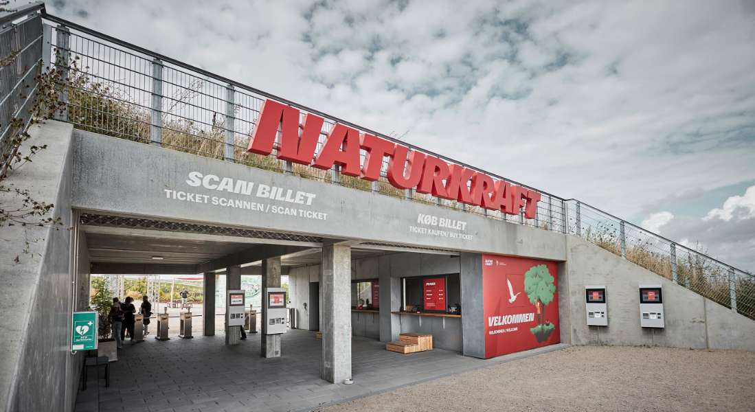 DS Format Natur – natürliche Stahlverkleidung für Naturkraft, Naturkraft – Naturparken 10, 6950 Ringkøbing, Dänemark